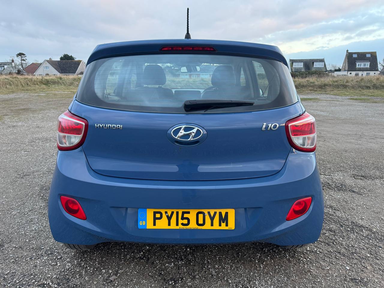 
								Hyundai i10 1.0 S full									
