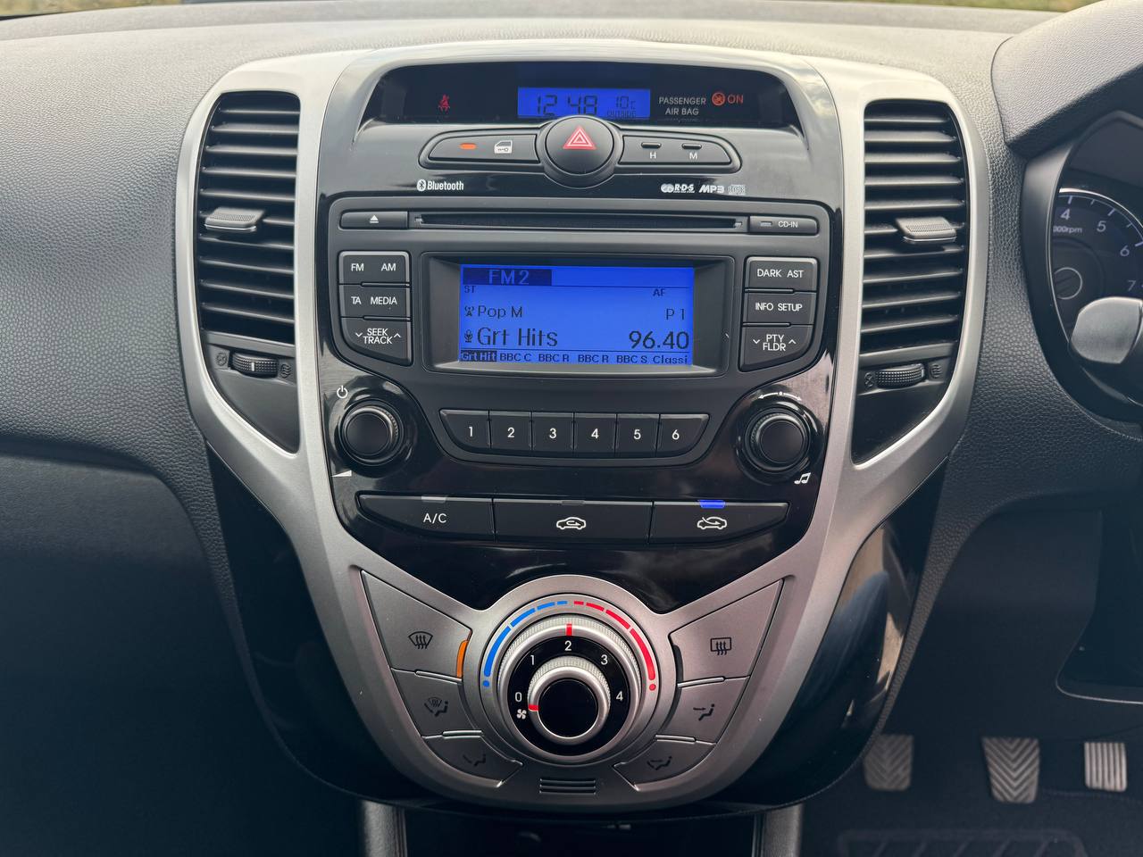 
								Hyundai ix20 1.4 Active full									