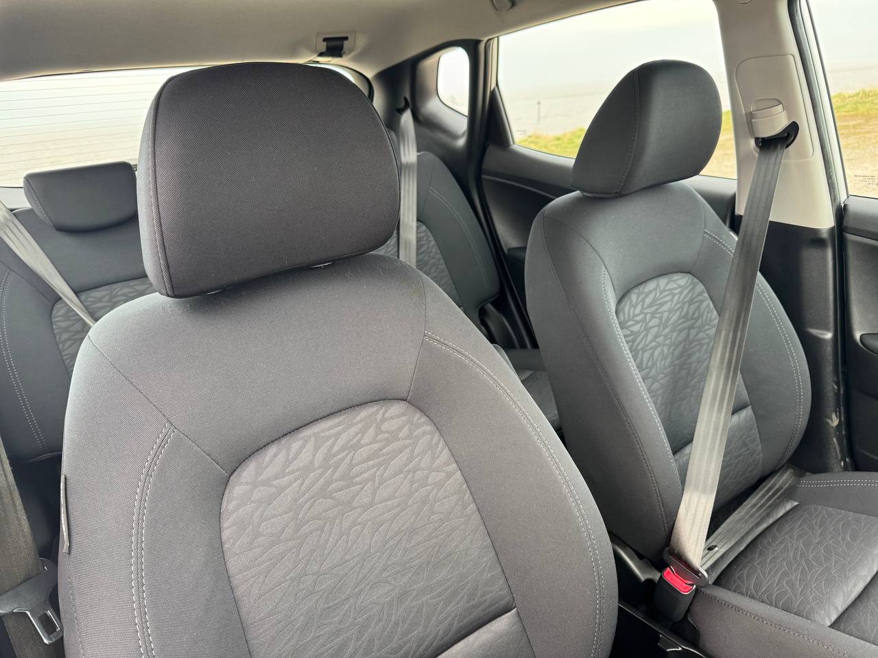 
								Hyundai ix20 1.4 Active full									