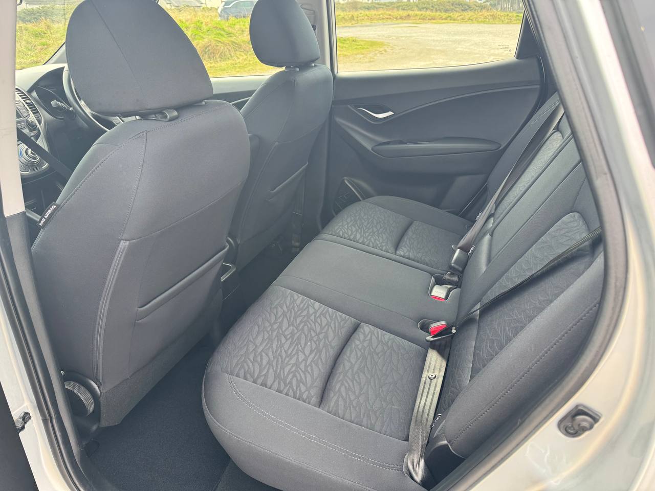
								Hyundai ix20 1.4 Active full									