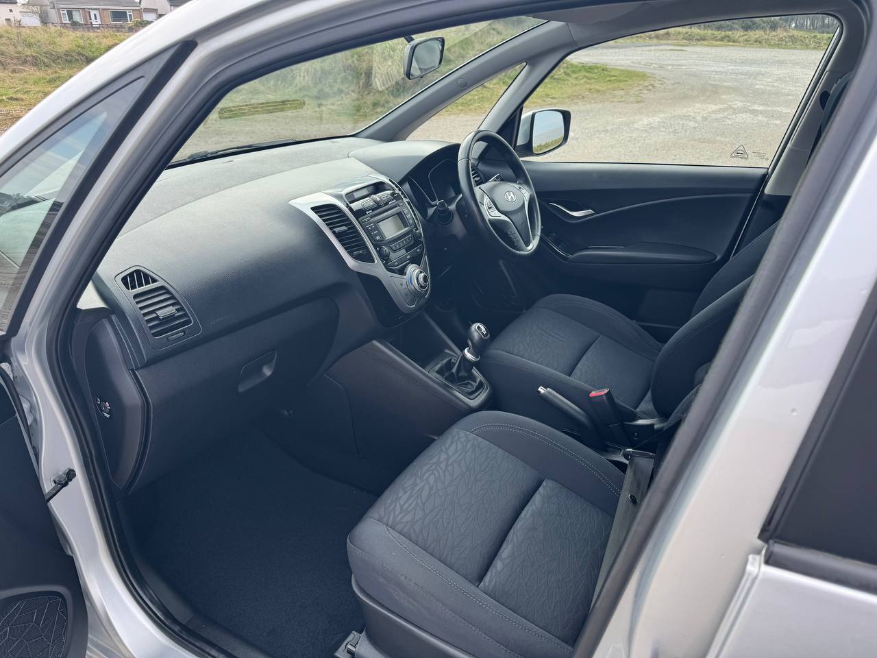 
								Hyundai ix20 1.4 Active full									
