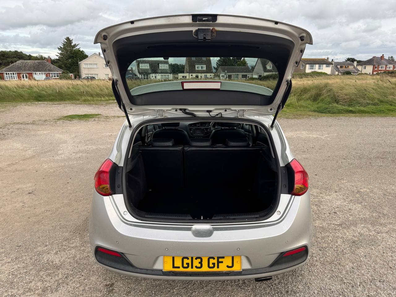 
								2013 Kia Ceed 1.6 GDI Ecodynamics 4, Hatchback, 5dr, Petrol, Manual, 91k Mileage, No Advisories, HPI Clear — LG13GFJ full									