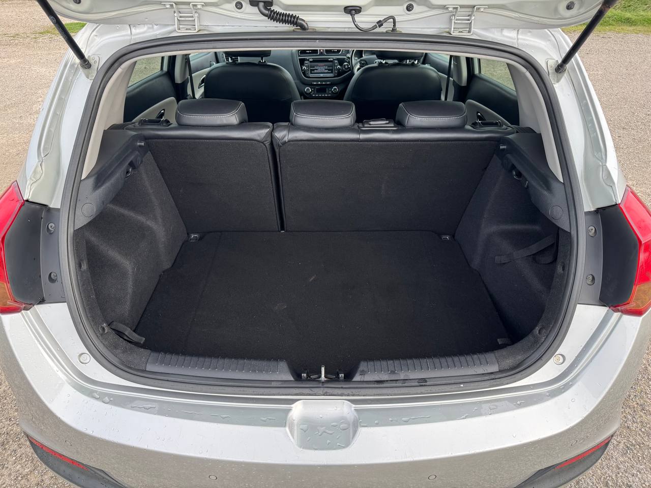 
								2013 Kia Ceed 1.6 GDI Ecodynamics 4, Hatchback, 5dr, Petrol, Manual, 91k Mileage, No Advisories, HPI Clear — LG13GFJ full									