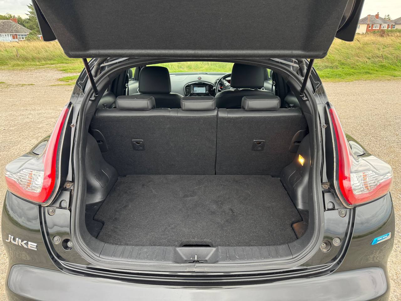 
								2015 Nissan Juke 1.5 DCI 8v Tekna, SUV/Hatchback, 5dr, Diesel, Manual, 75k Mileage, No Advisories, HPI Clear — VE15FNZ full									